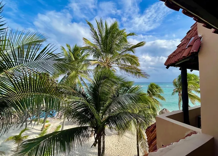 Beachfront Hammock Heaven Apartment Akumal
